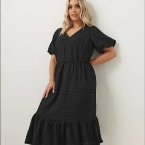 Anniewear Tiered Midi Dress NWT